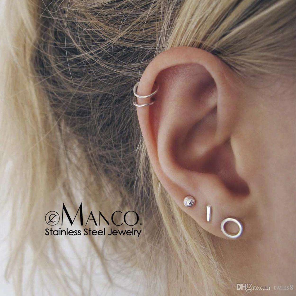 piercing de orelha modelo helix