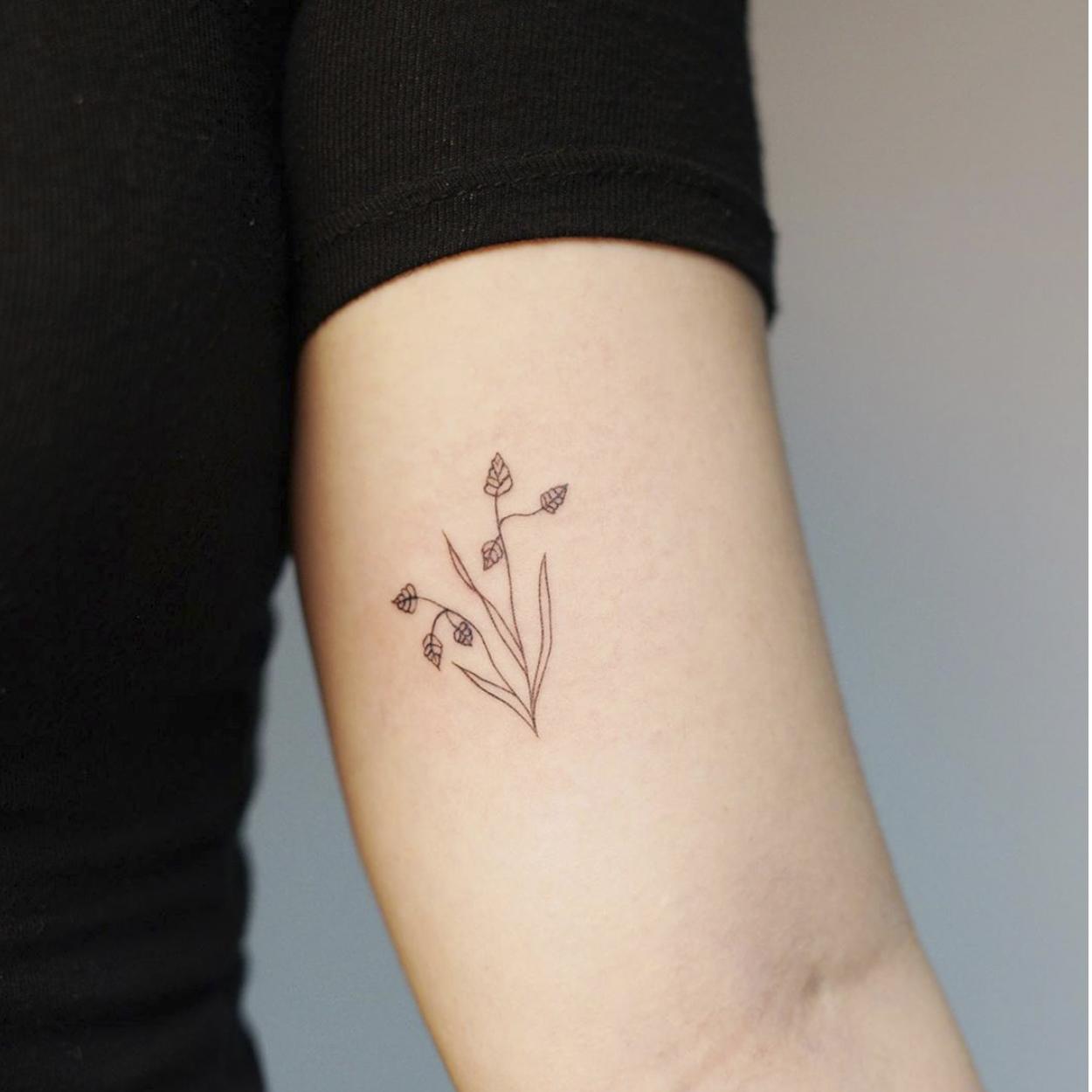 tatuagens minimalistas femininas flores 0003 Camada 7