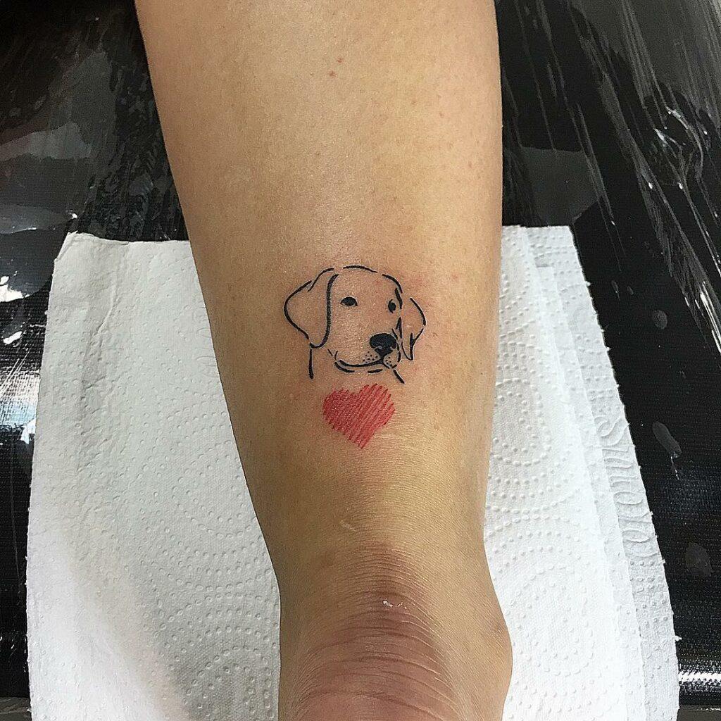 tatuagem de cachorro traços