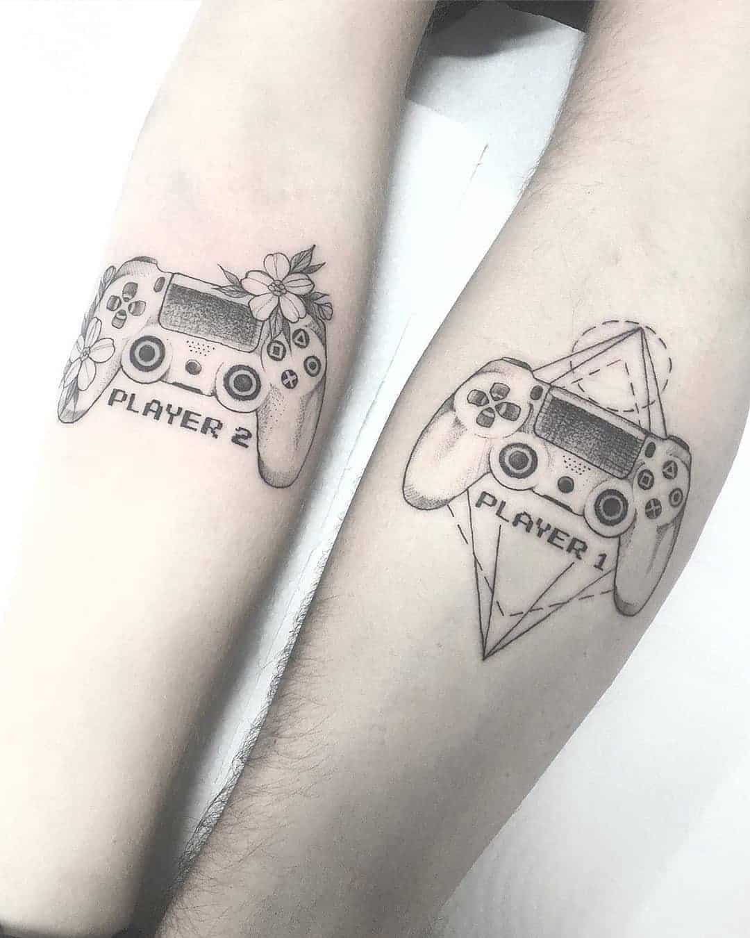 tatuagem de casal gamers