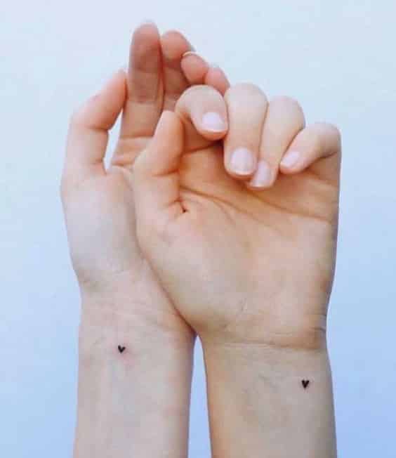 tatuagem mini coração