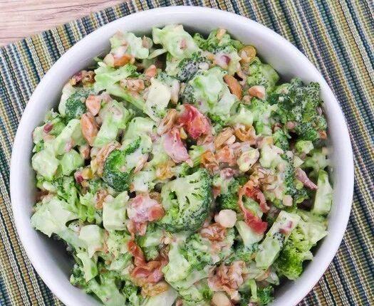 salada de brócolis com bacon