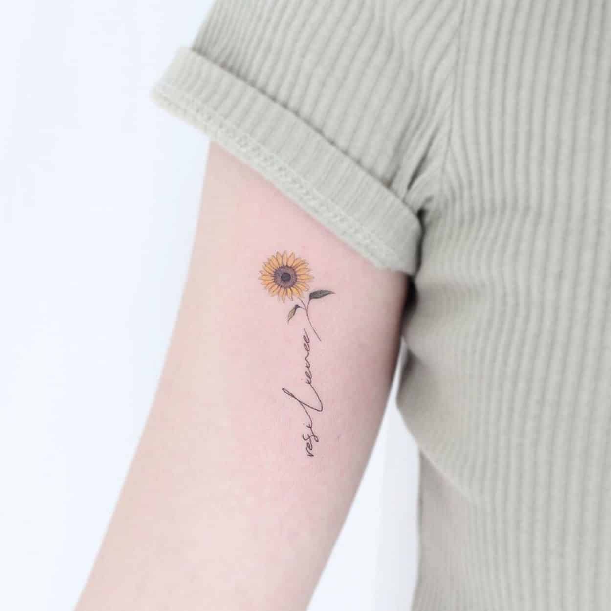 tatuagem feminina no braço - imagem de inspiração