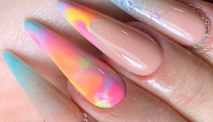 unhas tie dye-12