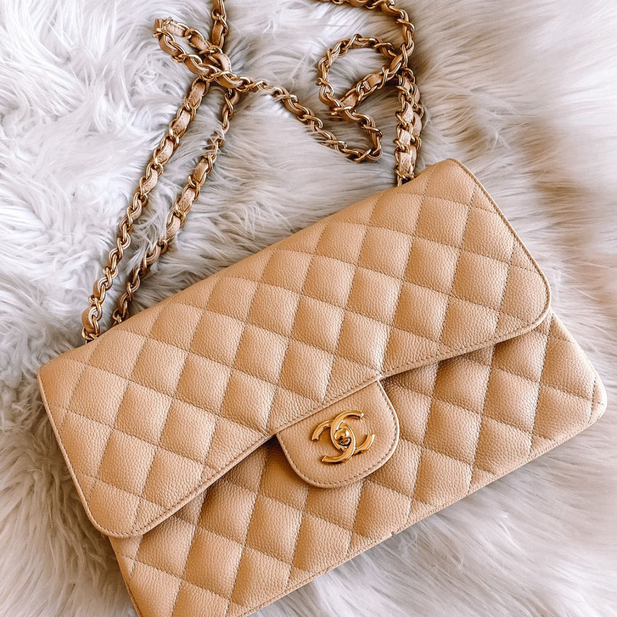 A Chanel Flap Bag é uma das bolsas mais falsificadas no mundo