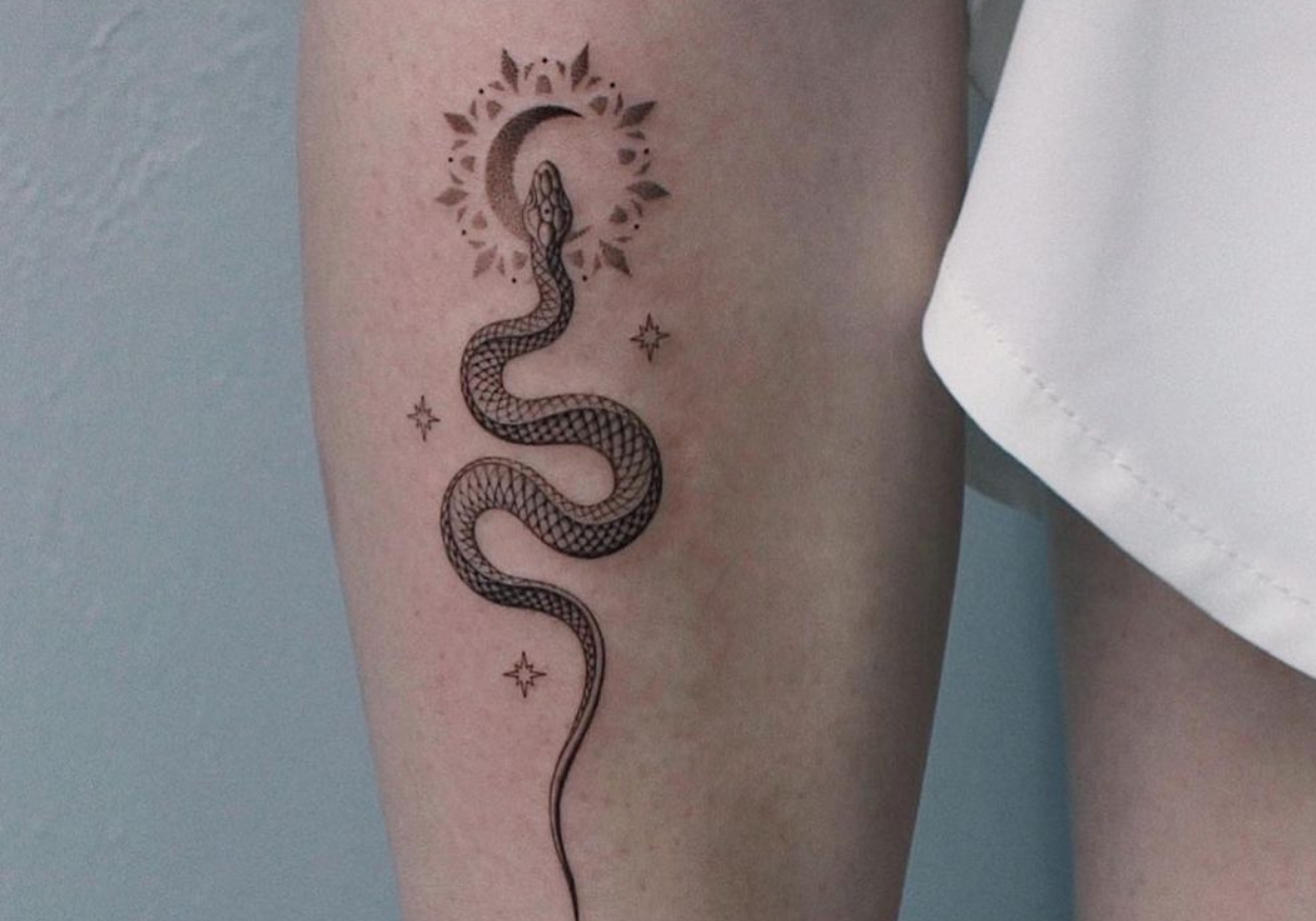 Qual é o significado da tatuagem de cobra?