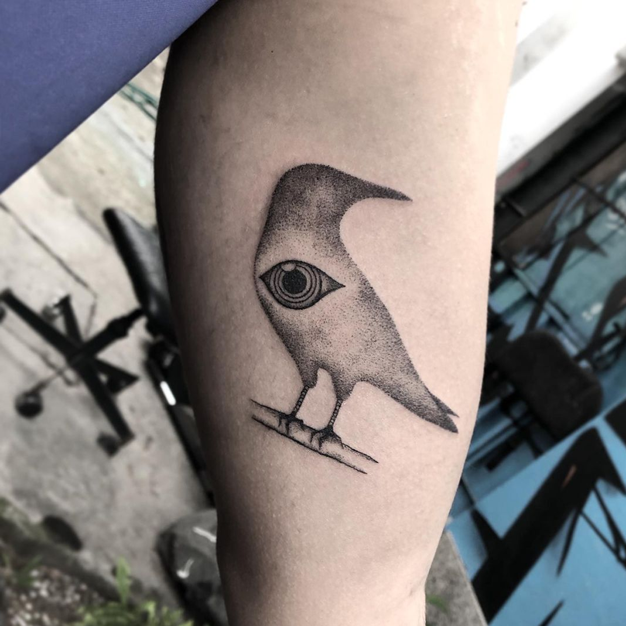 tatuagem de corvo pequena