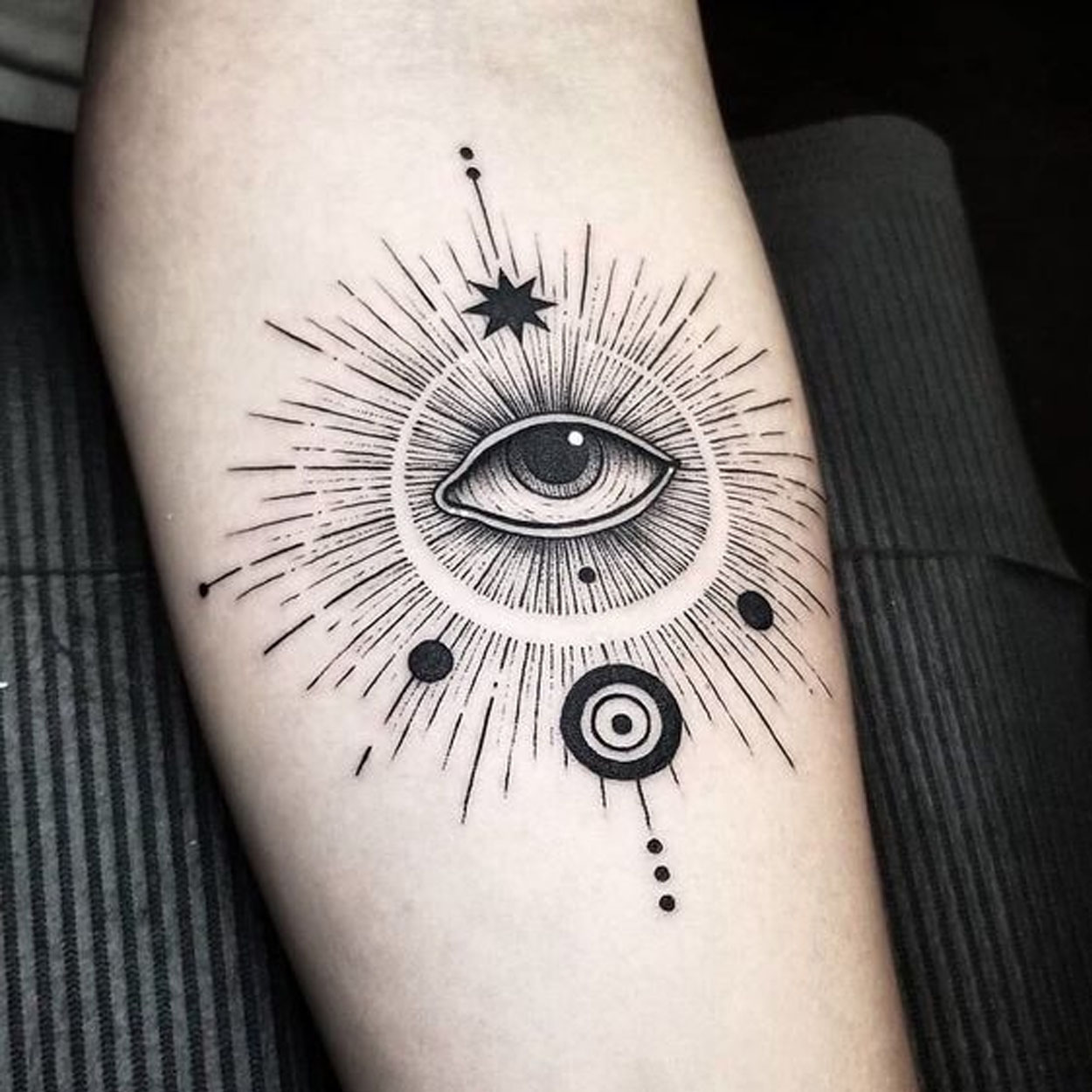 tatuagem de olho grego 27