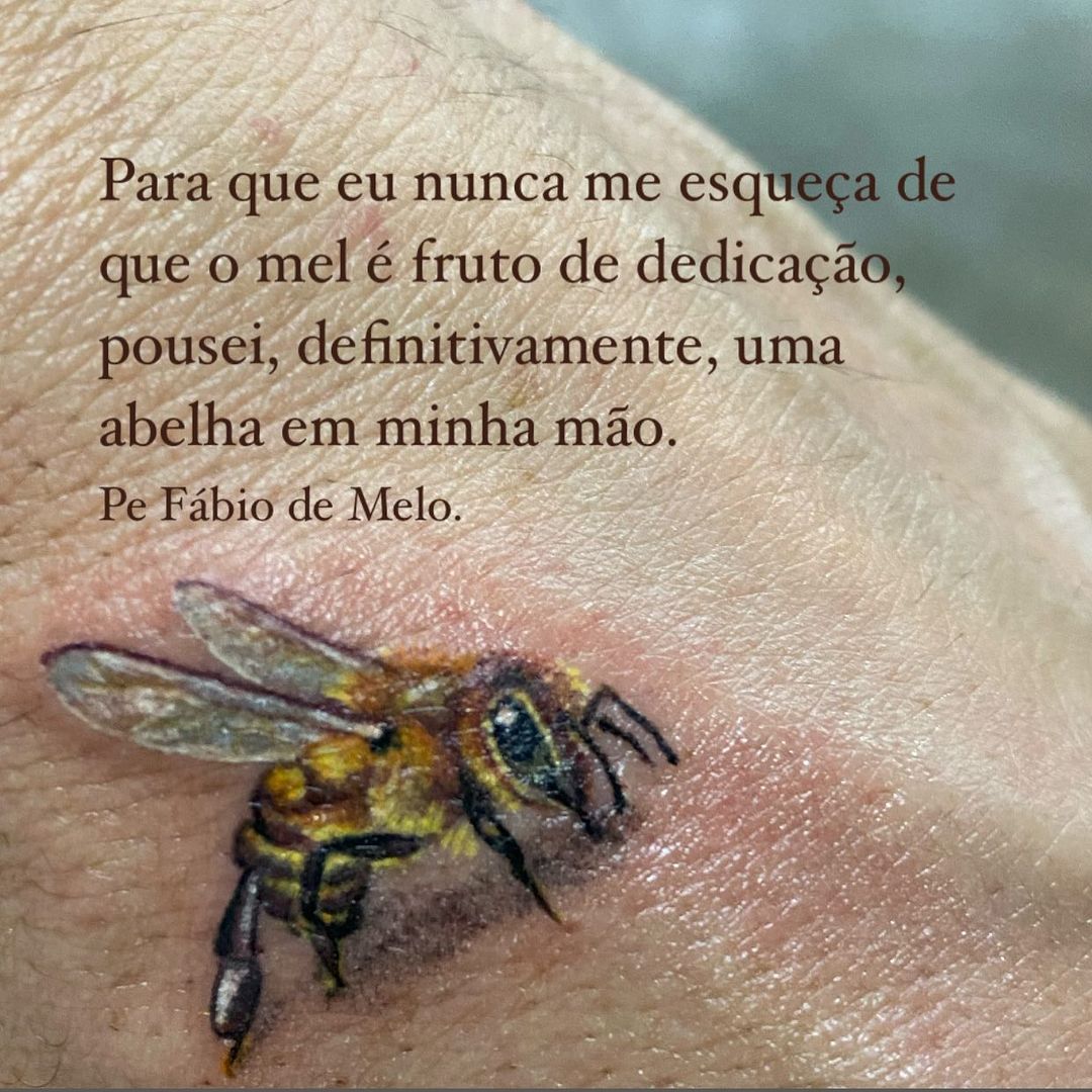 tatuagem do padre fábio de melo