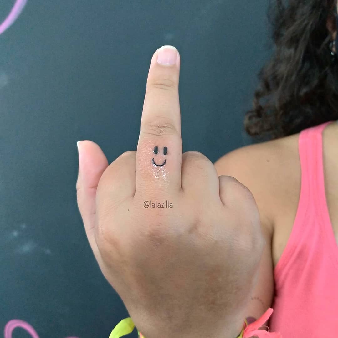 tatuagem no dedo 32