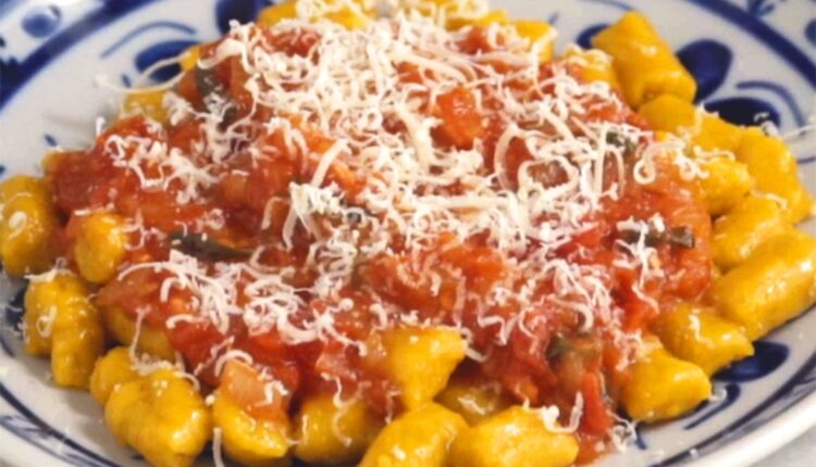 Gnocchi de Abóbora ao Molho Sugo