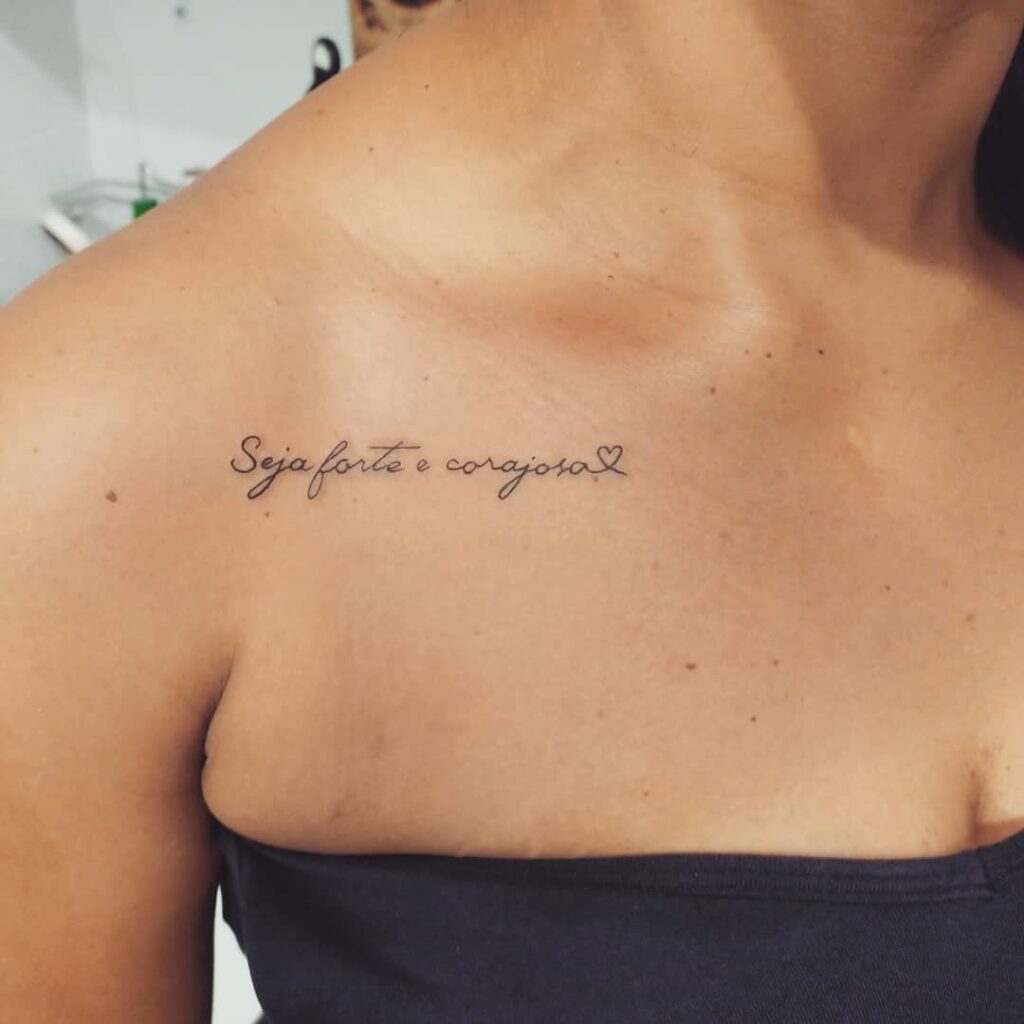 Seja forte e corajosa: 40 opções de tatuagem com a frase bíblica