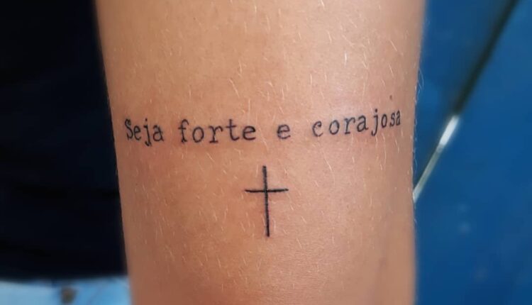 Seja forte e corajosa tatuagem 3