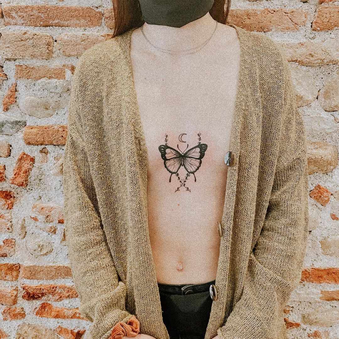 Tatuagem underboob 11