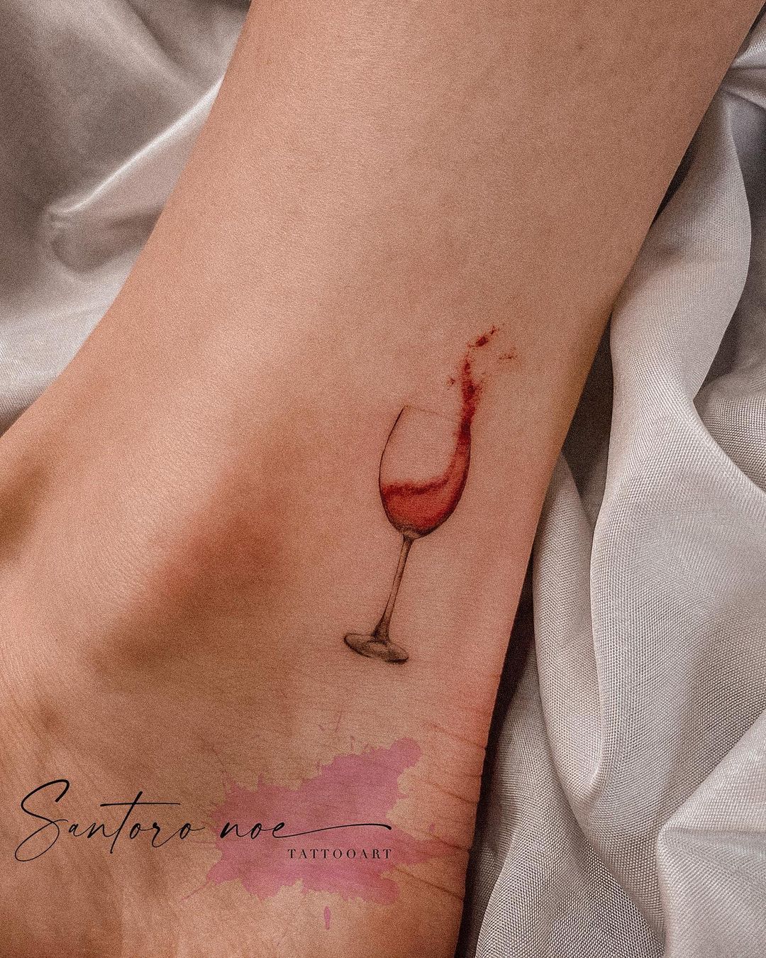 tatuagem para quem ama vinho 12