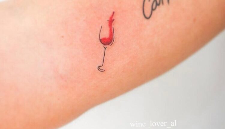 tatuagem para quem ama vinho 15