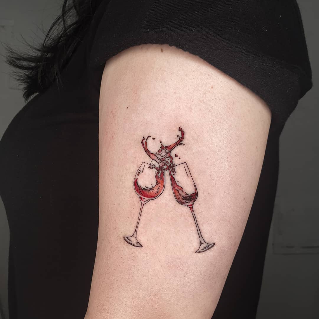 tatuagem para quem ama vinho 16