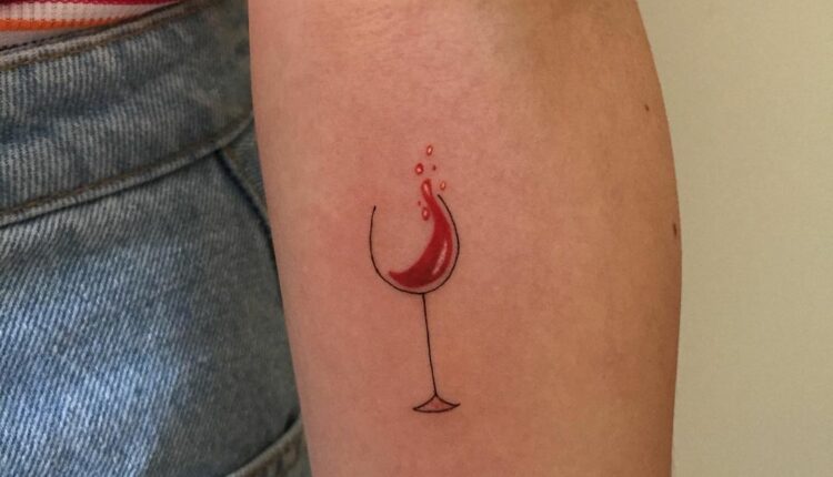 tatuagem para quem ama vinho 17