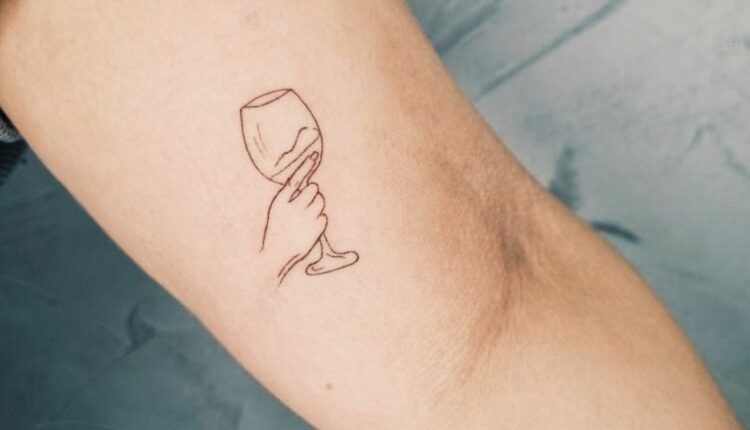 tatuagem para quem ama vinho 22