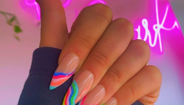 Unhas neon 3