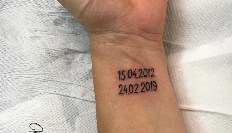 tatuagem de data 15