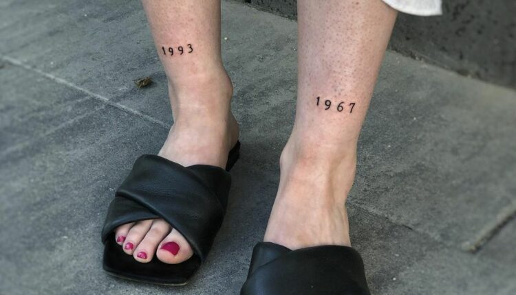 tatuagem de data 16