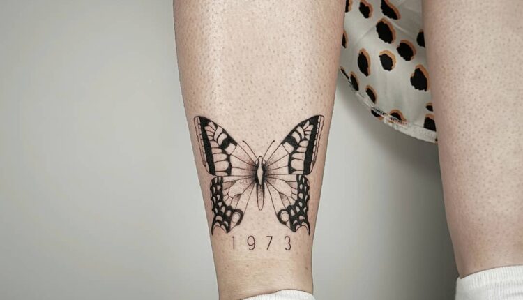 tatuagem de data 17