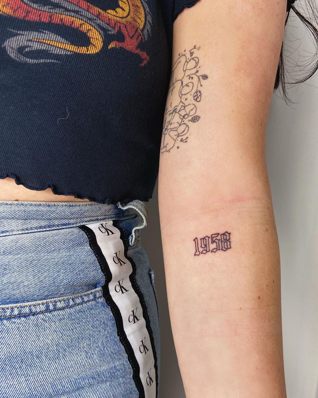 tatuagem de data 8
