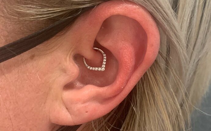 Daith piercing 13