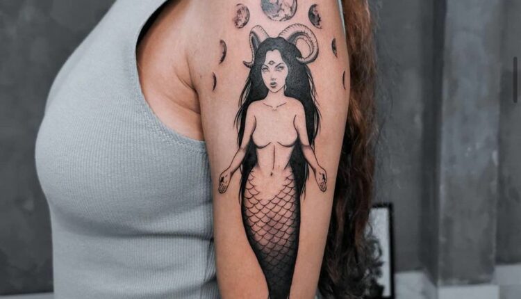 Tatuagem feminina grande 10