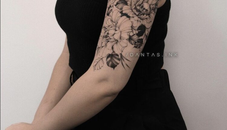 Tatuagem feminina grande 8