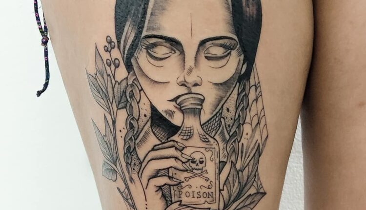 tatuagem feminina na coxa 2