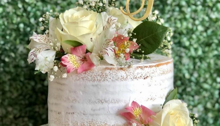 bolo de casamento com flores 1