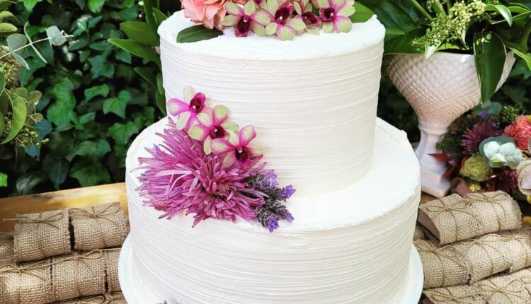 bolo de casamento com flores 7